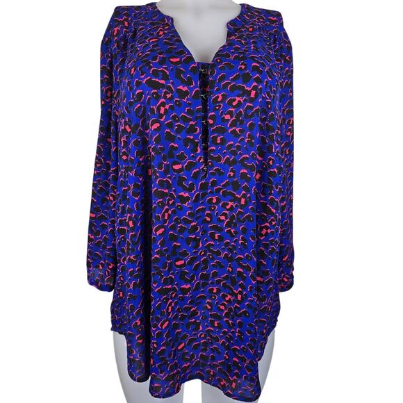 Torrid  Black Royal Blue Pink Black Animal Style Design Women's Blouse 1 - 1X - Picture 1 of 5